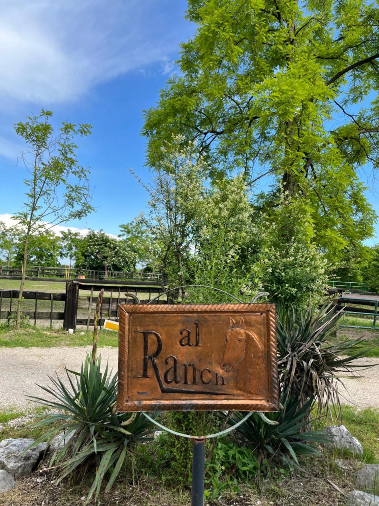 Agriturismo Al Ranch Castello dʼAviano Kültér fotó
