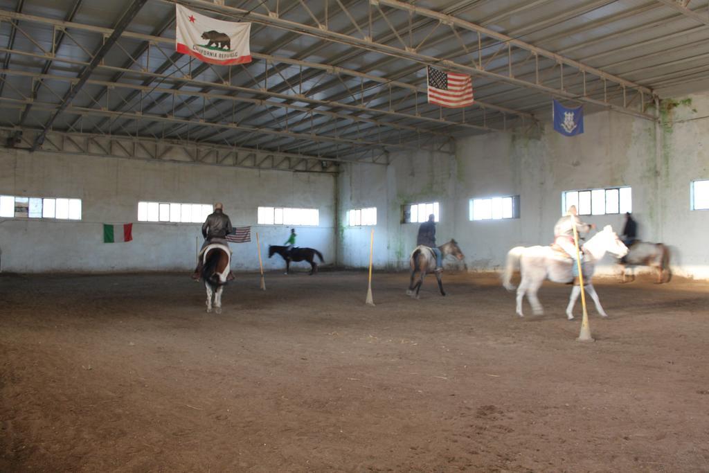 Agriturismo Al Ranch Castello dʼAviano Kültér fotó